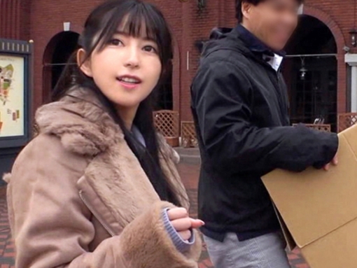 【巨乳】ナンパした巨乳美少女がチンコに乱れる！騎乗位でおマンコをズボズボ突き上げられ感じまくる！
