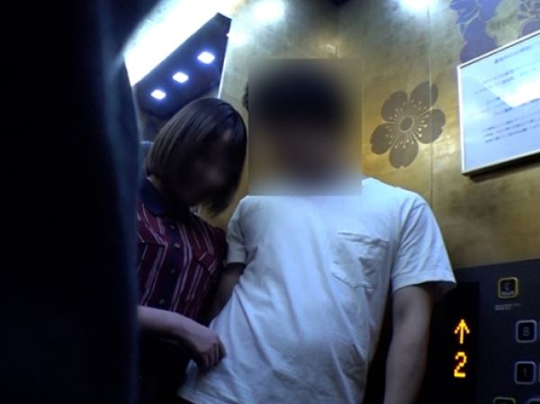 【JDカップルの危険な情事】『誰か来るかも…』ホテルで密会する美乳ちっぱい女子大生と彼氏！盗撮カメラが捉えた、若きカップルの過激なセックスとマンコの丸見え映像！！