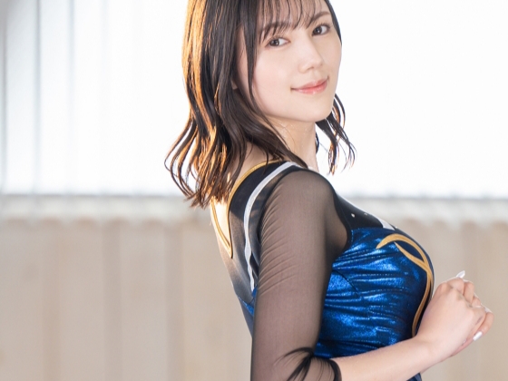 【スポーツ美少女の汗だくセックス】『もっと激しく…』スポーツコスが似合いすぎる美少女がおっぱい揺らして感じまくり！汗と愛液でぐっちょりのおマンコを激ピストンで責めまくる♡