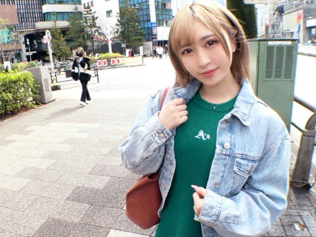 【金髪ギャルのエロ全開セックス】スレンダー美ボディのギャルが性欲全開で男を誘惑！可愛い顔して超ドスケベ、濃厚なキスと激しいピストンで快感に溺れまくる！ギャルのエロさが爆発する全力セックス♡