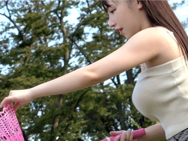 【爆乳Jカップ美女】ド迫力おっぱいが揺れまくる！デカ乳美女がバック・立ちバック・騎乗位でイキ乱れ！フェラも甘々パイズリもエロすぎる！おっぱい好きにはたまらん神ボディ♡