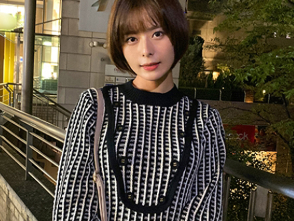 【NTR人妻の禁断プレイ】『旦那に悪いから…』ショートヘアの色白若奥さんがパイパン貧乳ボディで誘惑！他人のチ○ポに跨り、口内射精でザーメンごっくんしちゃう背徳の快感♡