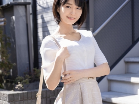 【華奢美少女】キュートなあの子が素人男性とエッチな挑戦！激ピストンでおマンコぐちょぐちょ♡感じまくりイキ乱れセックス！！